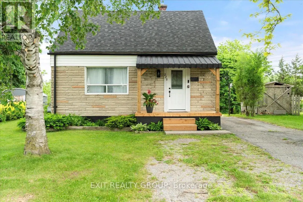 220 Pine Street, Belleville, Ontario  K8N 2N4 - Photo 2 - X12202352