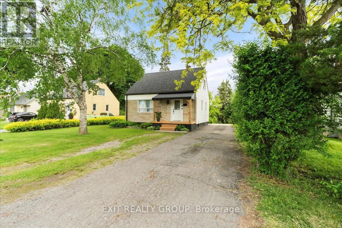 220 Pine Street, Belleville, Ontario  K8N 2N4 - Photo 3 - X12202352