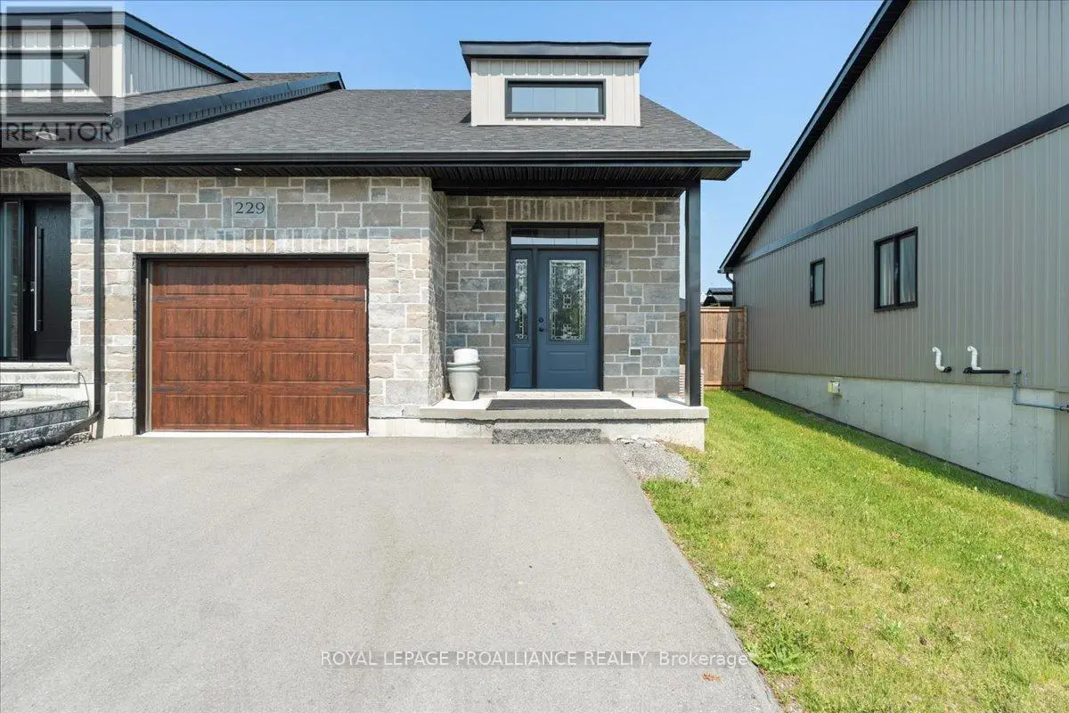 229 Baker Street, Stirling-Rawdon, Ontario  K0K 3E0 - Photo 2 - X12203584