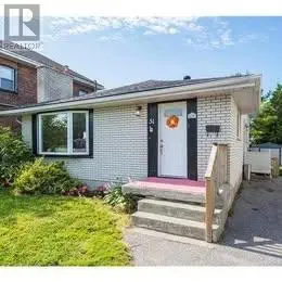 51 Crown Street, Quinte West, Ontario  K8V 1P1 - Photo 1 - X12203800