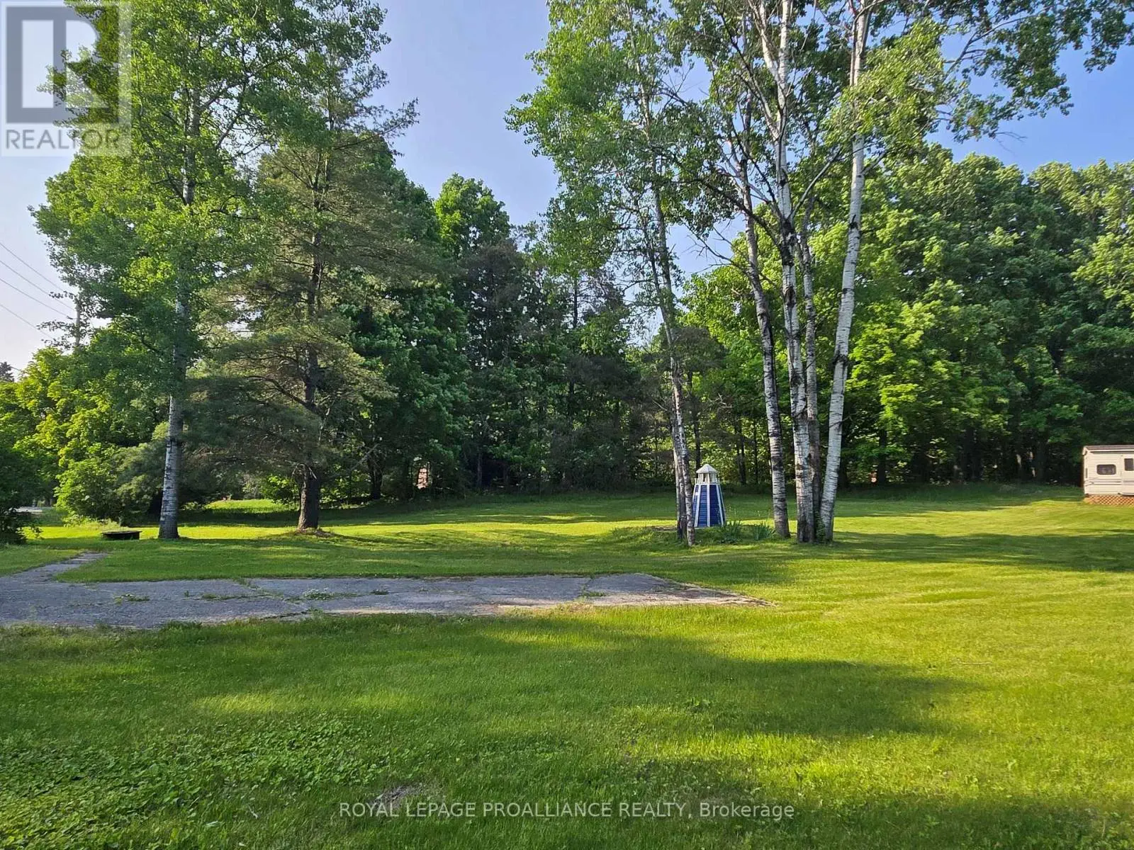 2476 Henderson Road, Central Frontenac, Ontario  K0H 1B0 - Photo 2 - X12203889