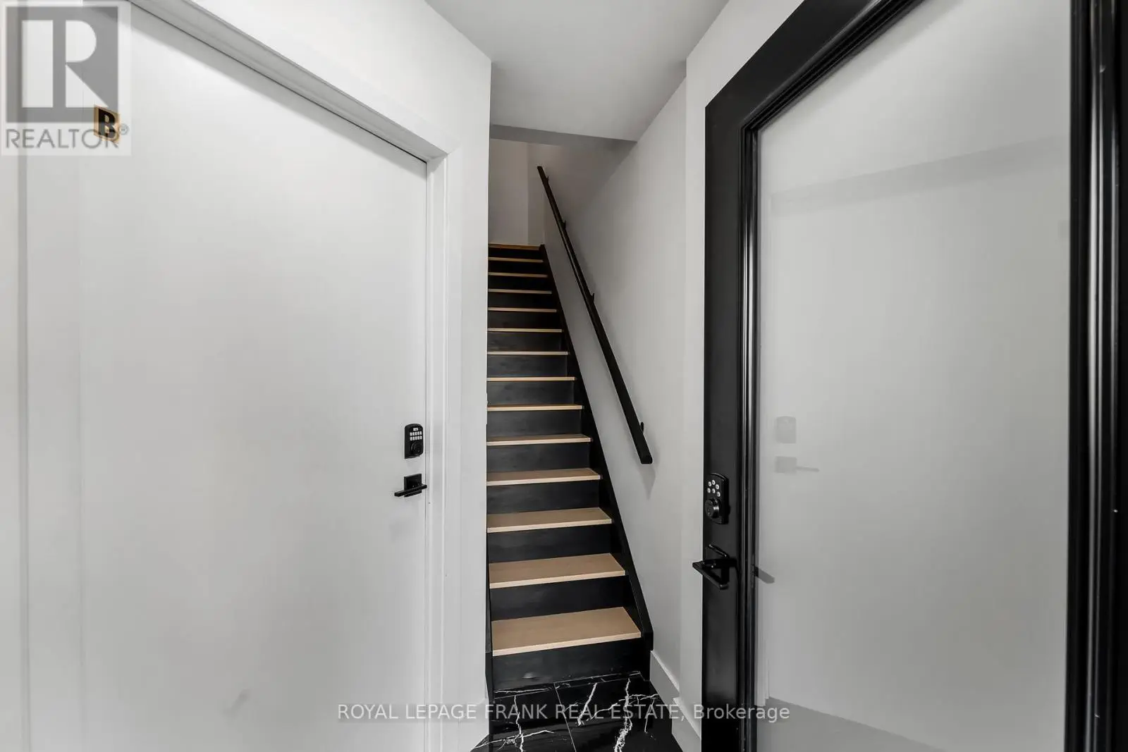 70 Wiltshire Avenue, Toronto, Ontario  M6N 2V9 - Photo 3 - W12204199
