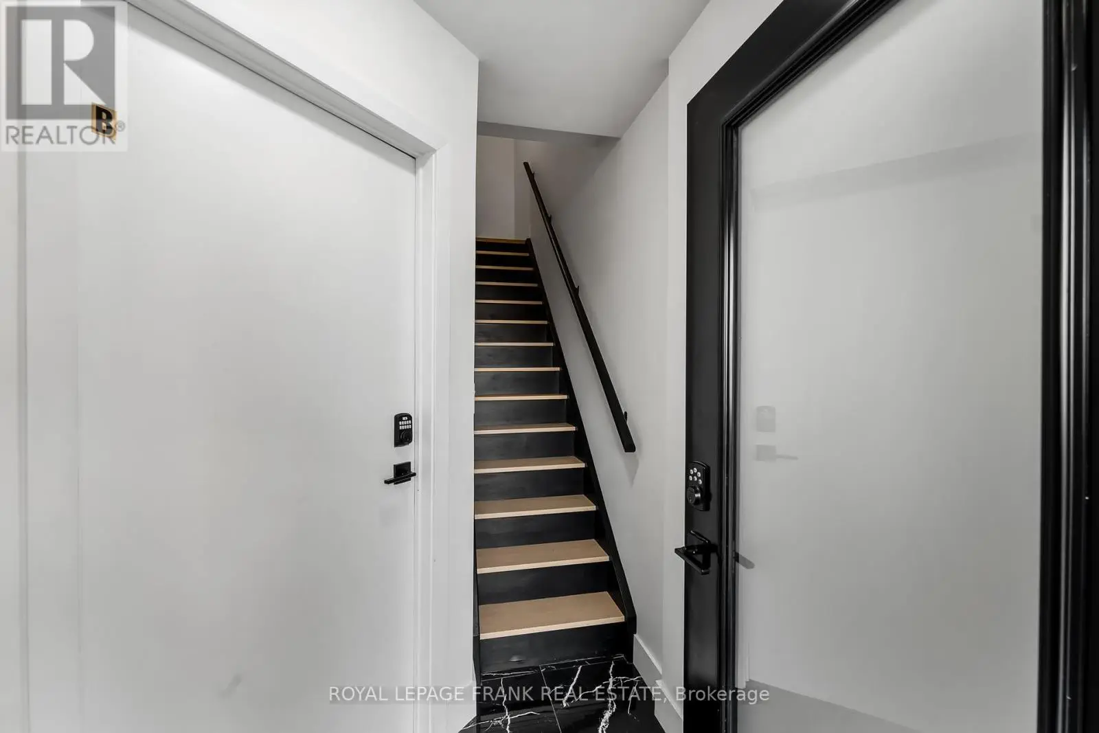 70 Wiltshire Avenue W, Toronto, Ontario  M6N 2V9 - Photo 3 - W12204209
