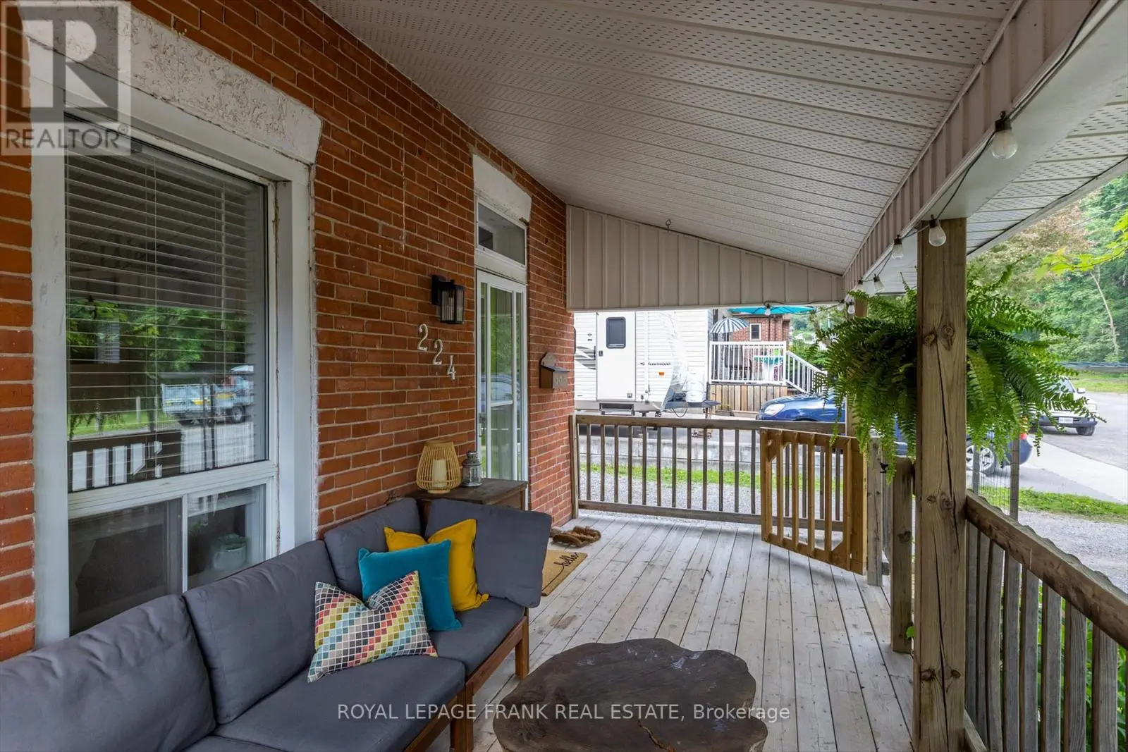 224 Munroe Avenue, Peterborough East, Ontario  K9H 1H8 - Photo 3 - X12204522