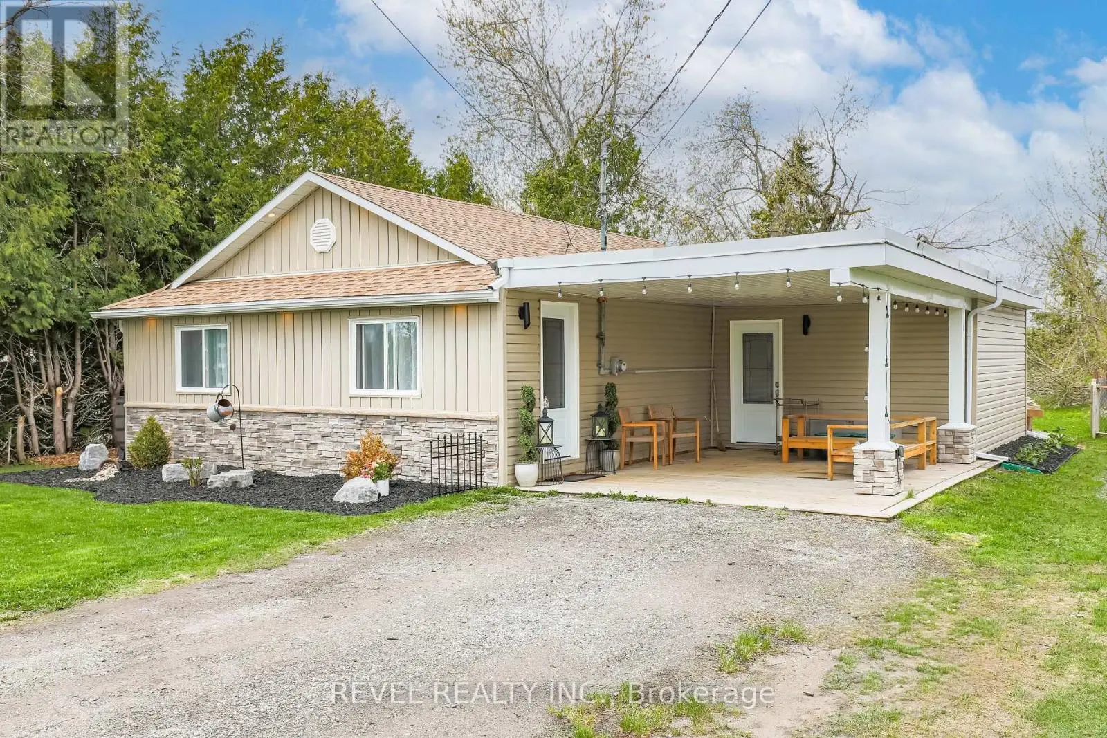 411 Long Beach Road, Kawartha Lakes, Ontario  K0M 1G0 - Photo 3 - X12205241