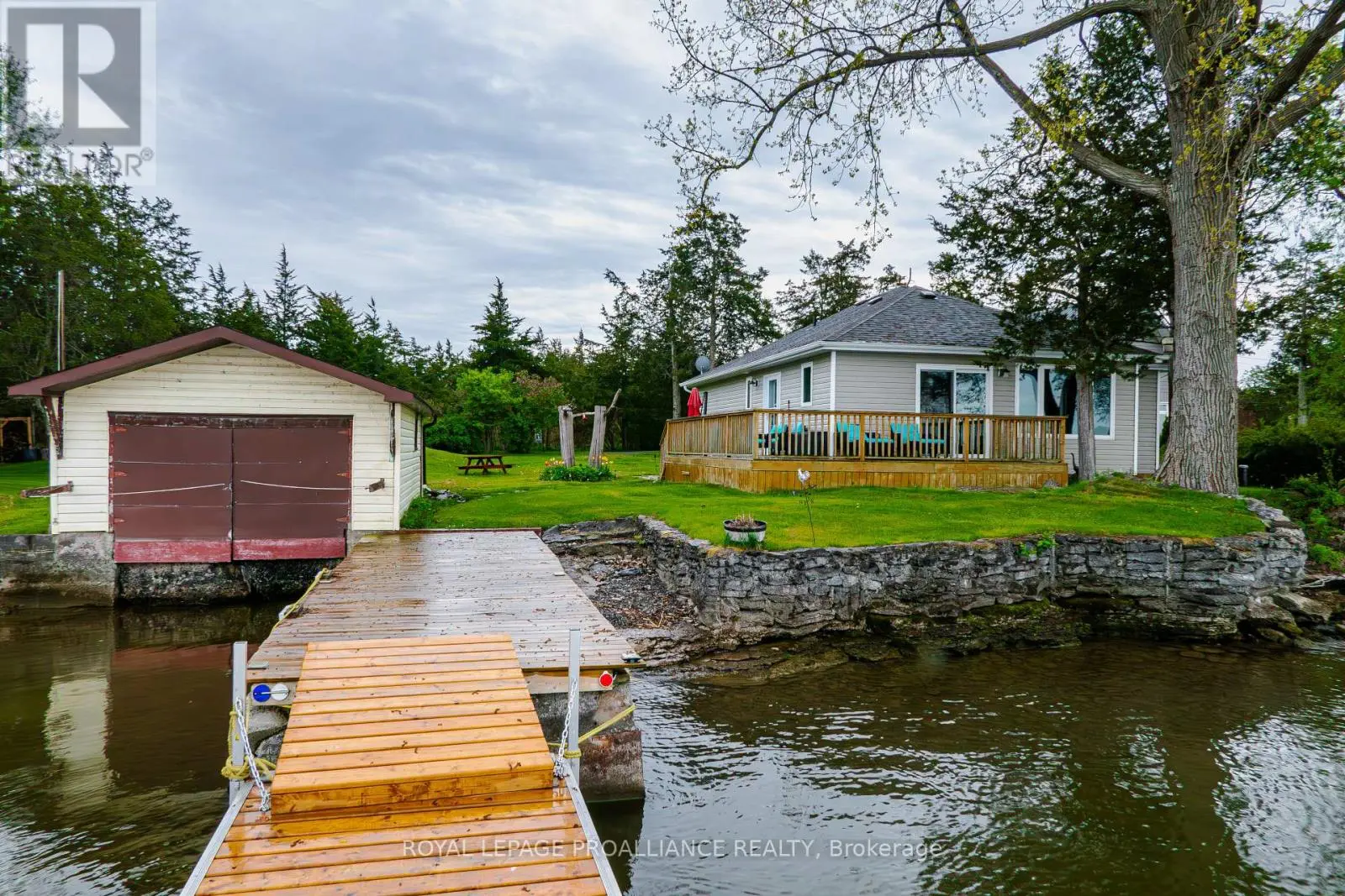 541g South Shore Road, Greater Napanee, Ontario  K7R 3K7 - Photo 3 - X12177805