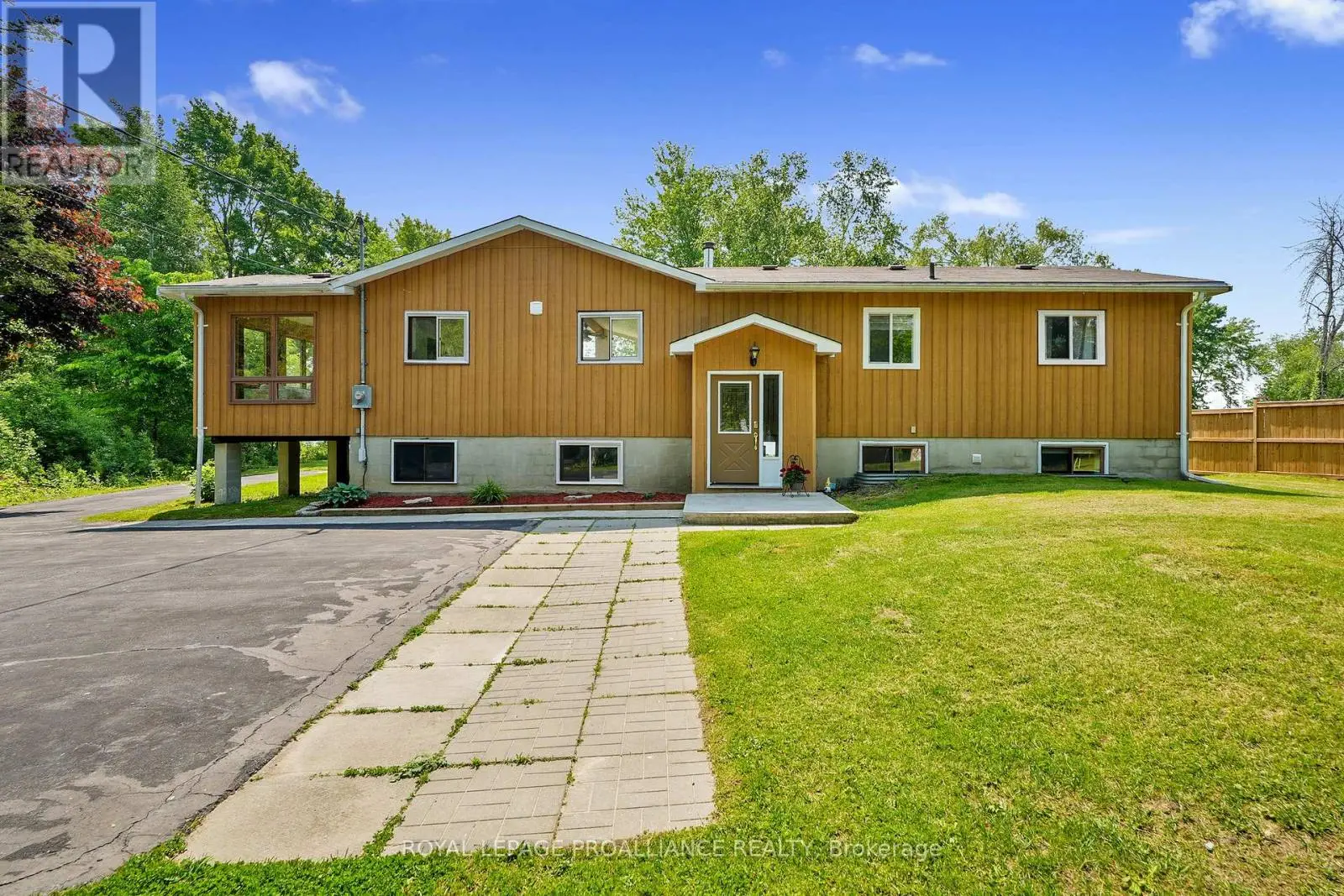 269 Hillside Drive, Trent Hills, Ontario  K0L 1L0 - Photo 2 - X12197708