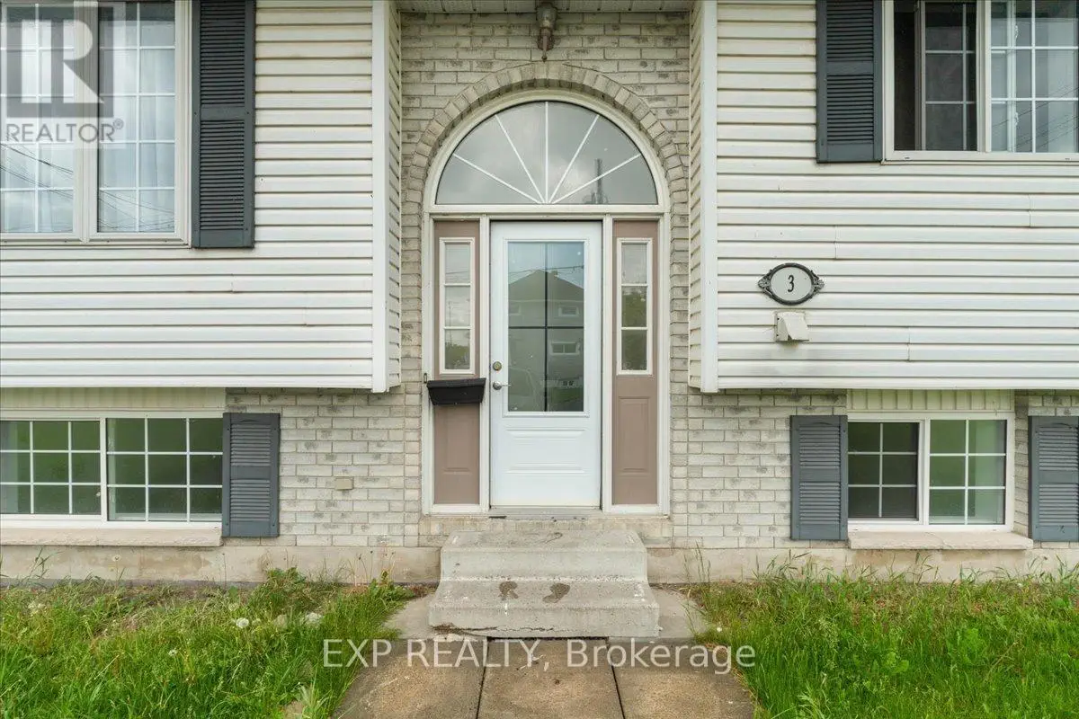 Lower - 3 Clifford Street, Belleville, Ontario  K8N 2Y2 - Photo 2 - X12206545