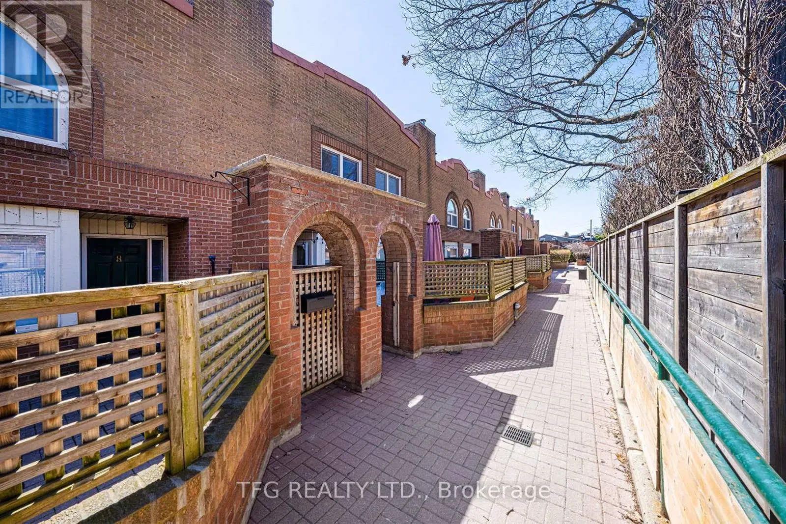 7 - 120 Glen Manor Drive, Toronto, Ontario  M4E 2X6 - Photo 1 - E12206985