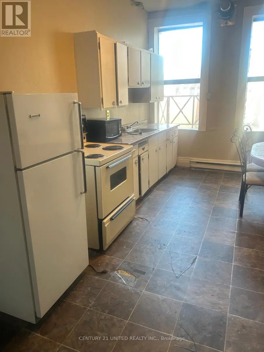 5 - 164 Charlotte Street, Peterborough, Ontario  K9J 2T7 - Photo 3 - X12207026