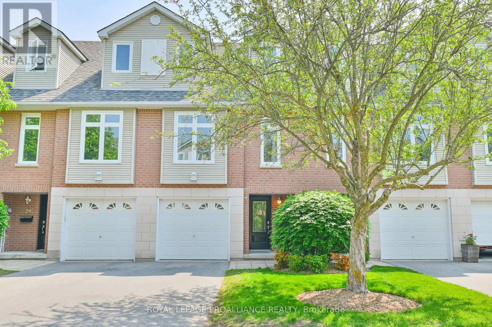 30 - 9 Progress Avenue, Belleville, Ontario  K8P 4Z3 - Photo 3 - X12207490