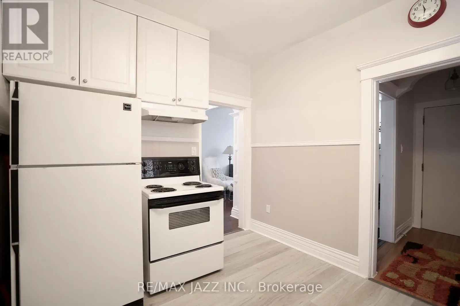 118 Eastwood Boulevard, Toronto, Ontario  M4L 2C9 - Photo 3 - E12208210