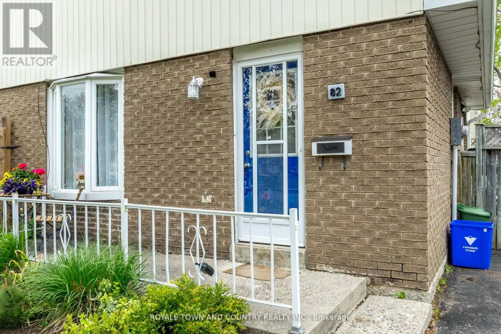82 Orchard Park Road, Kawartha Lakes, Ontario  K9V 4V9 - Photo 2 - X12208843