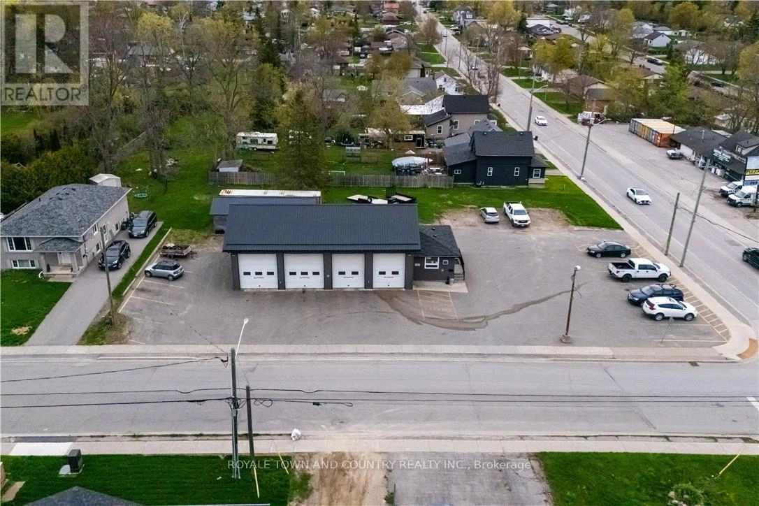 118 Queen Street N, Kawartha Lakes, Ontario  K9V 1G9 - Photo 3 - X12208855