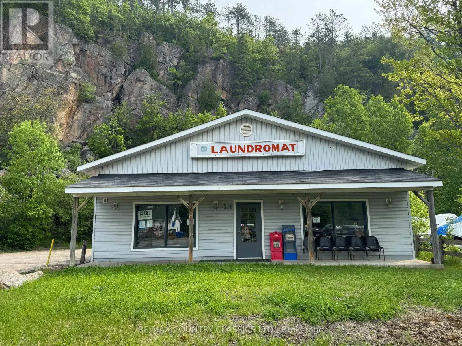211 Hastings Street N, Bancroft, Ontario  K0L 1C0 - Photo 1 - X12208922