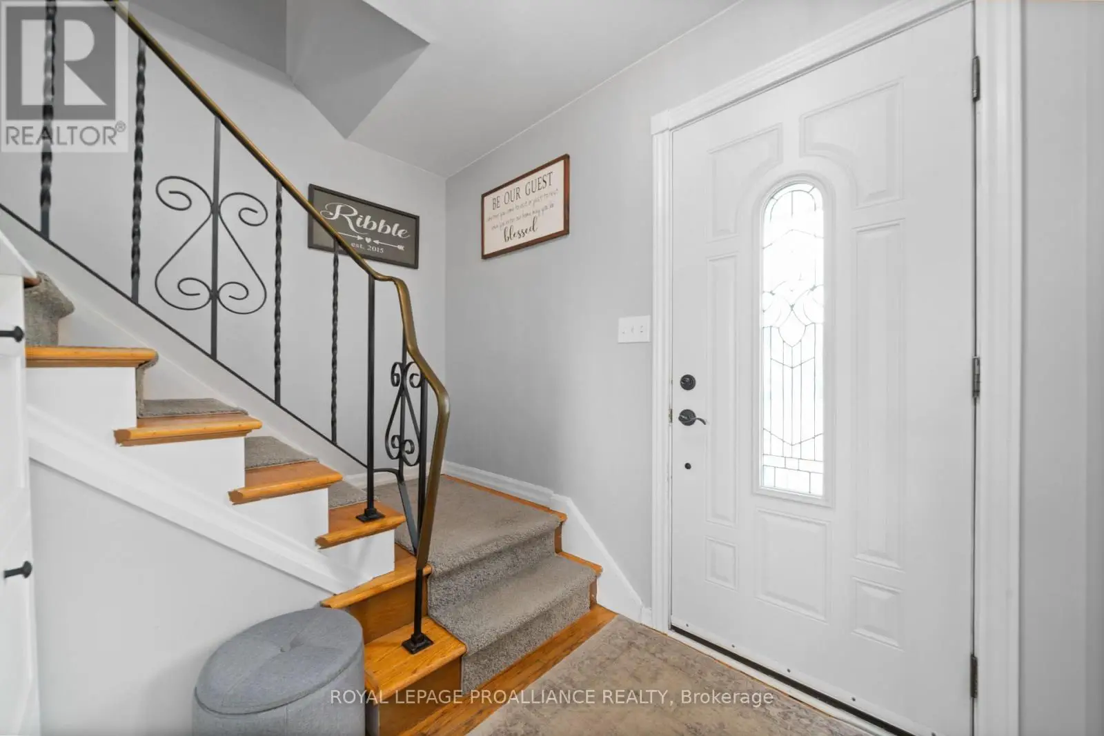 270 Mcgill Street, Quinte West, Ontario  K8V 3K8 - Photo 3 - X12208966