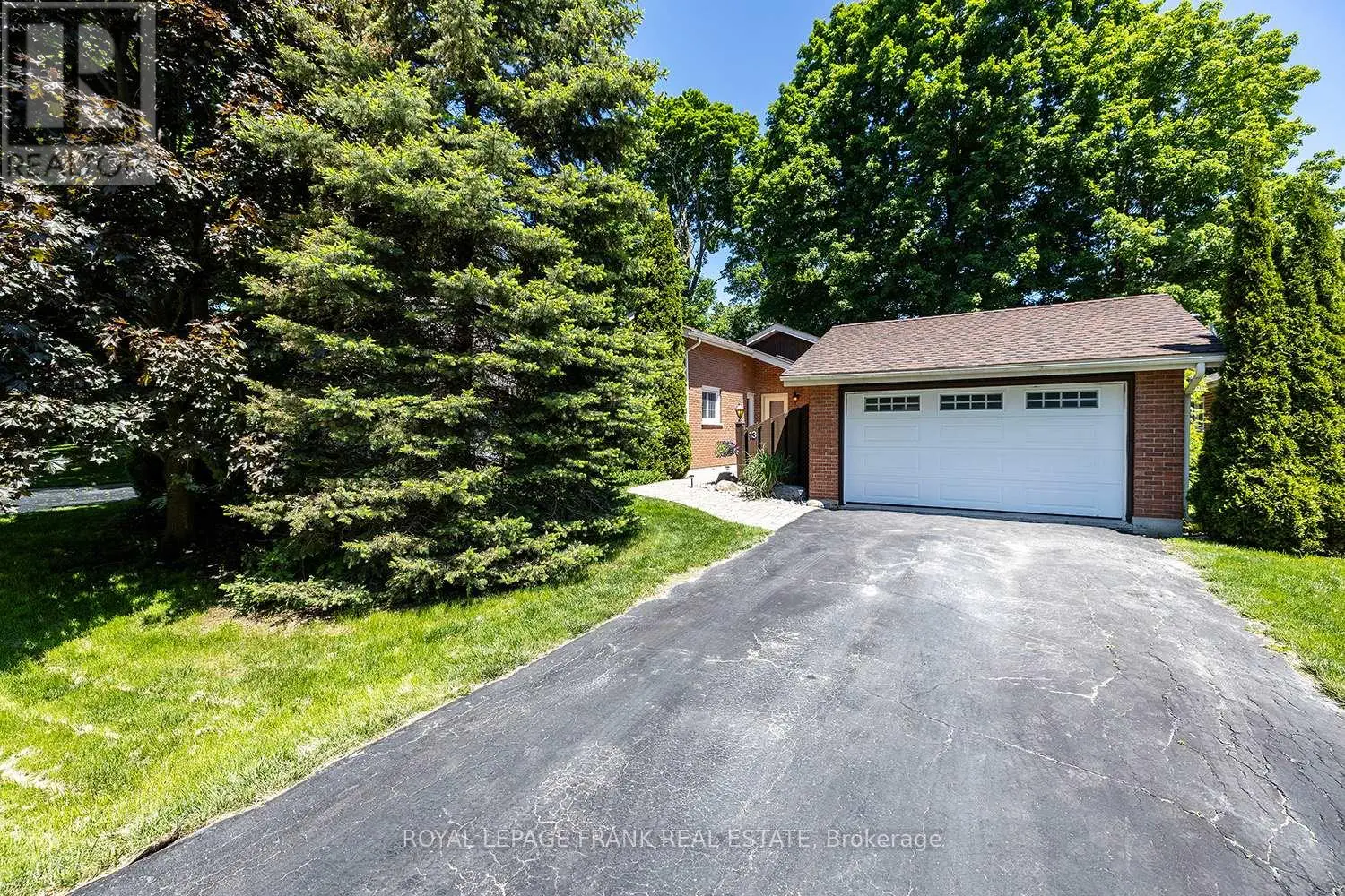 13 Country Lane, Brock, Ontario  L0E 1E0 - Photo 2 - N12209086