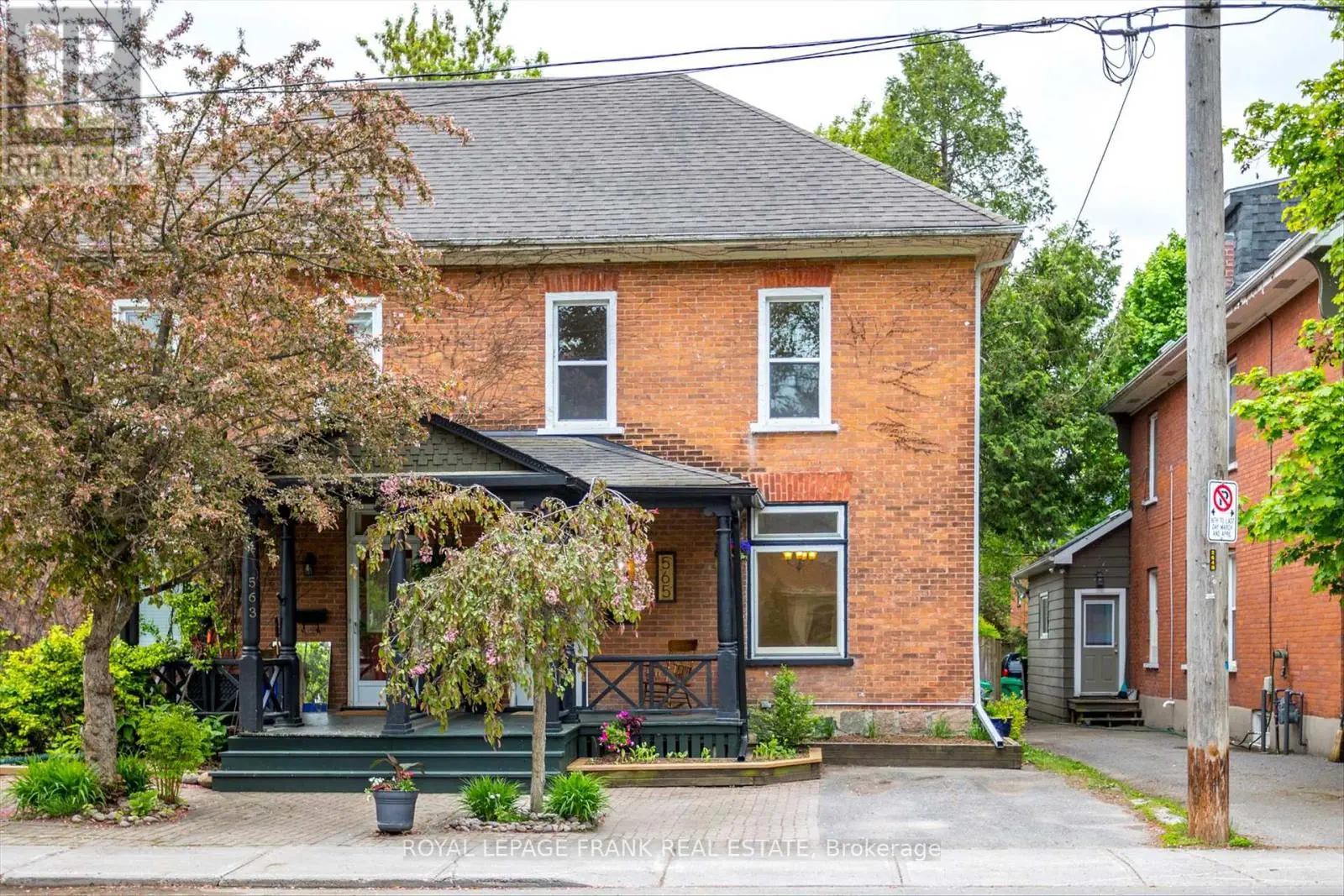 565 Gilmour Street, Peterborough Central, Ontario  K9H 2K3 - Photo 1 - X12209036