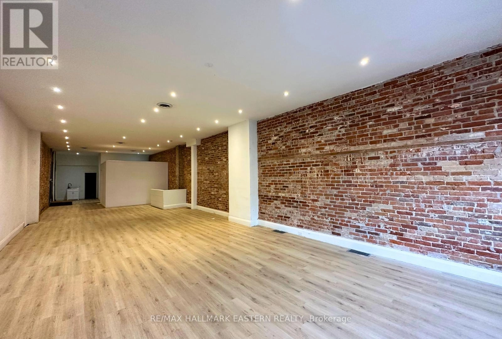426 George Street N, Peterborough Central, Ontario  K9H 3R5 - Photo 1 - X12209123