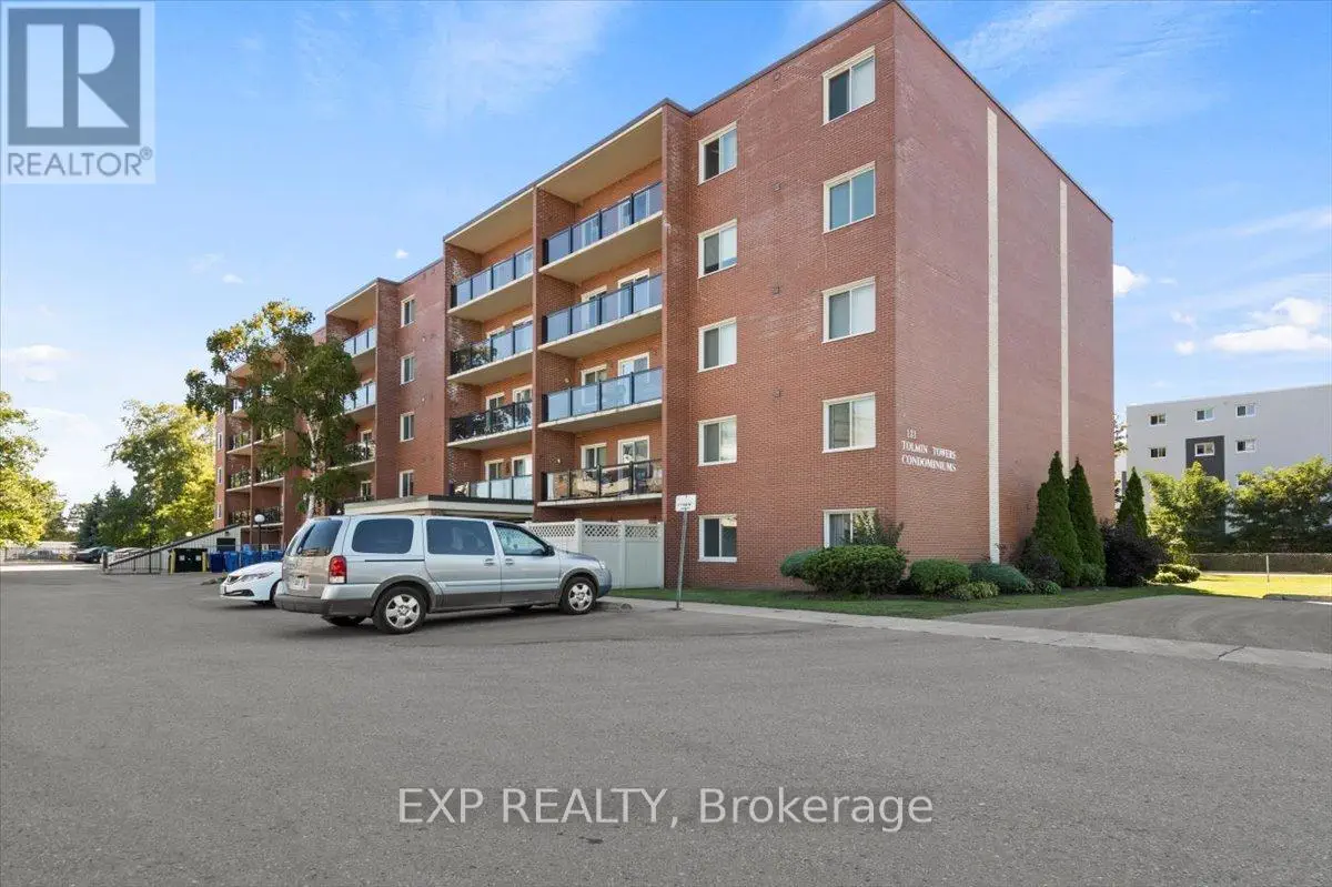 306 - 131 Taunton Road E, Oshawa, Ontario  L1G 3T8 - Photo 2 - E12197575