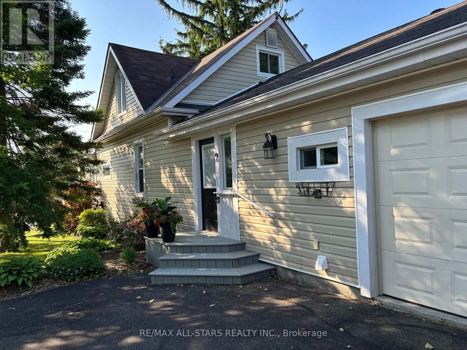 2 Henrietta Street, Scugog, Ontario  L0C 1G0 - Photo 1 - E12209614