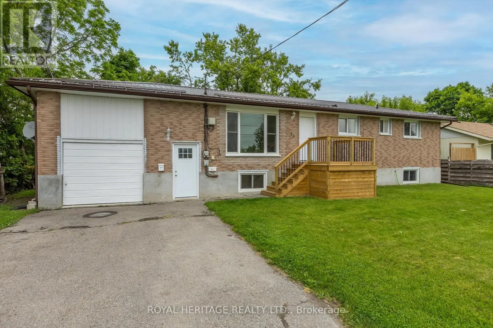 64 George Street W, Kawartha Lakes, Ontario  K9V 5H9 - Photo 1 - X12209745