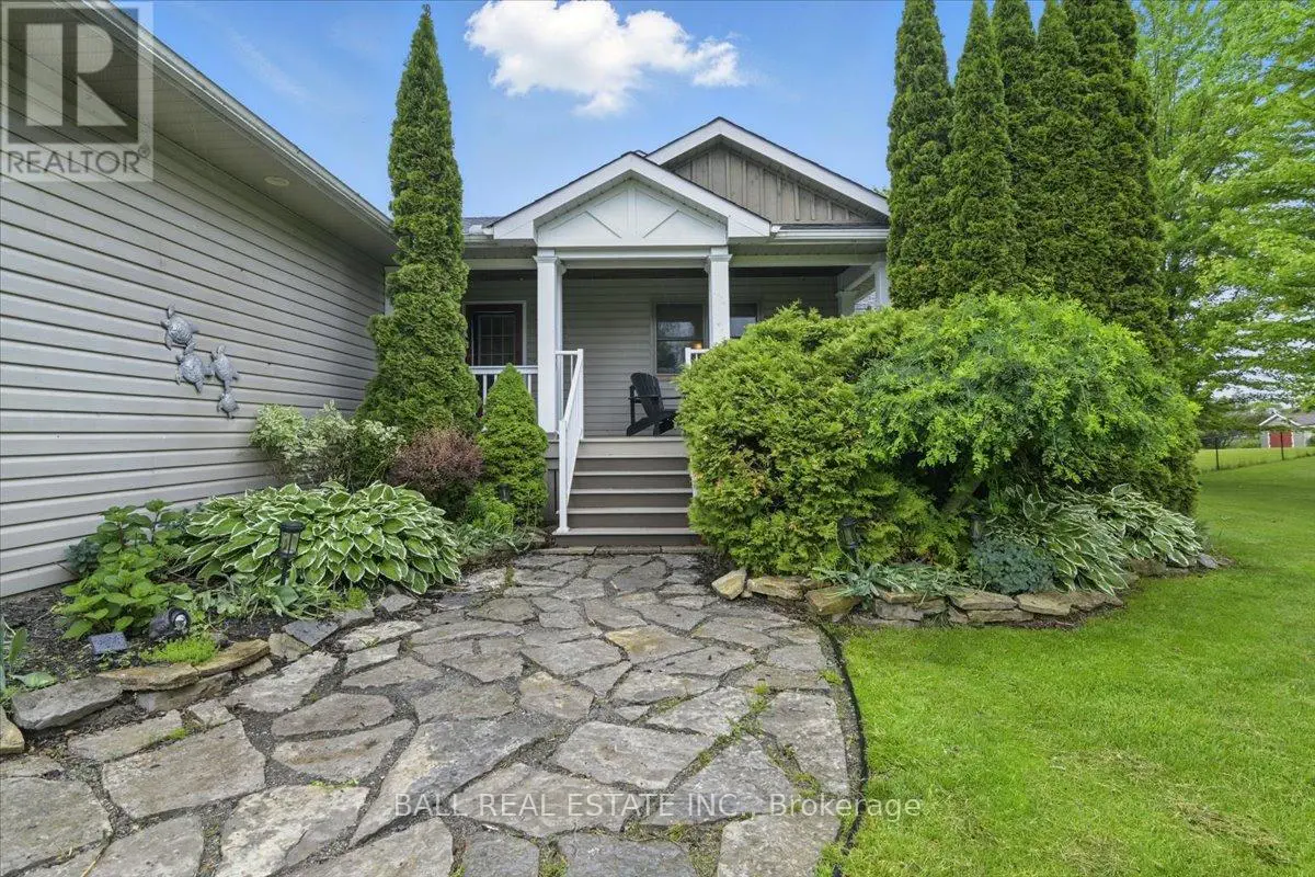 1907 Pratts Marina Road, Selwyn, Ontario  K0L 2H0 - Photo 3 - X12210111