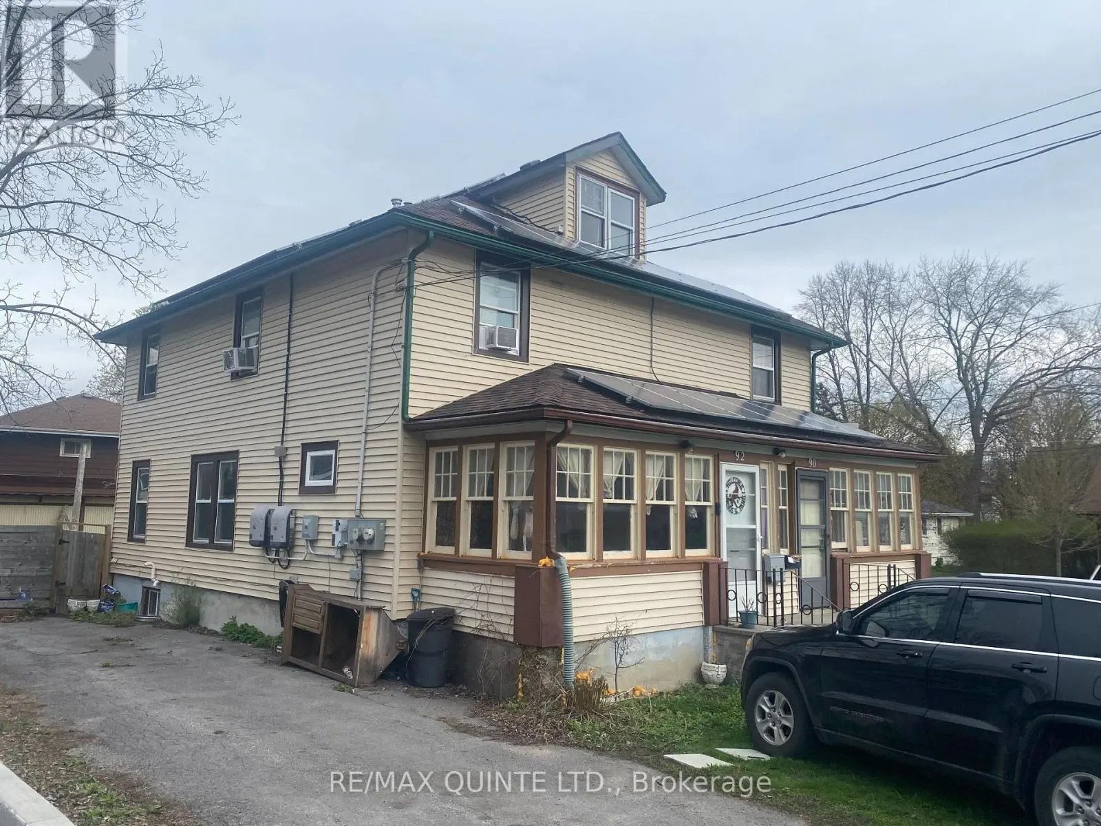92 Shuter Street, Quinte West, Ontario  K8V 3L4 - Photo 2 - X12127344