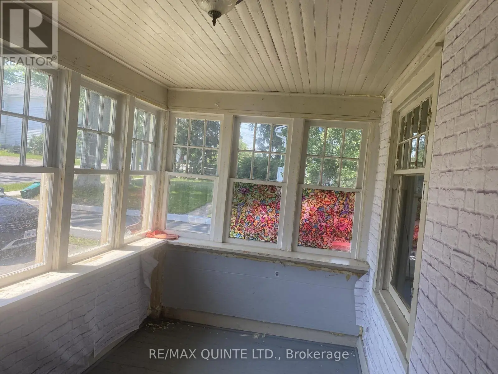 92 Shuter Street, Quinte West, Ontario  K8V 3L4 - Photo 3 - X12127344