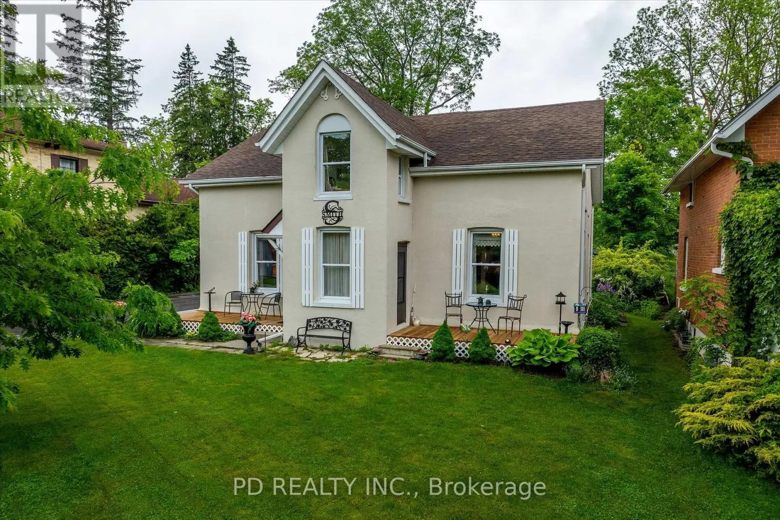 8 Regent Street, Kawartha Lakes, Ontario  K9V 3T7 - Photo 2 - X12210745