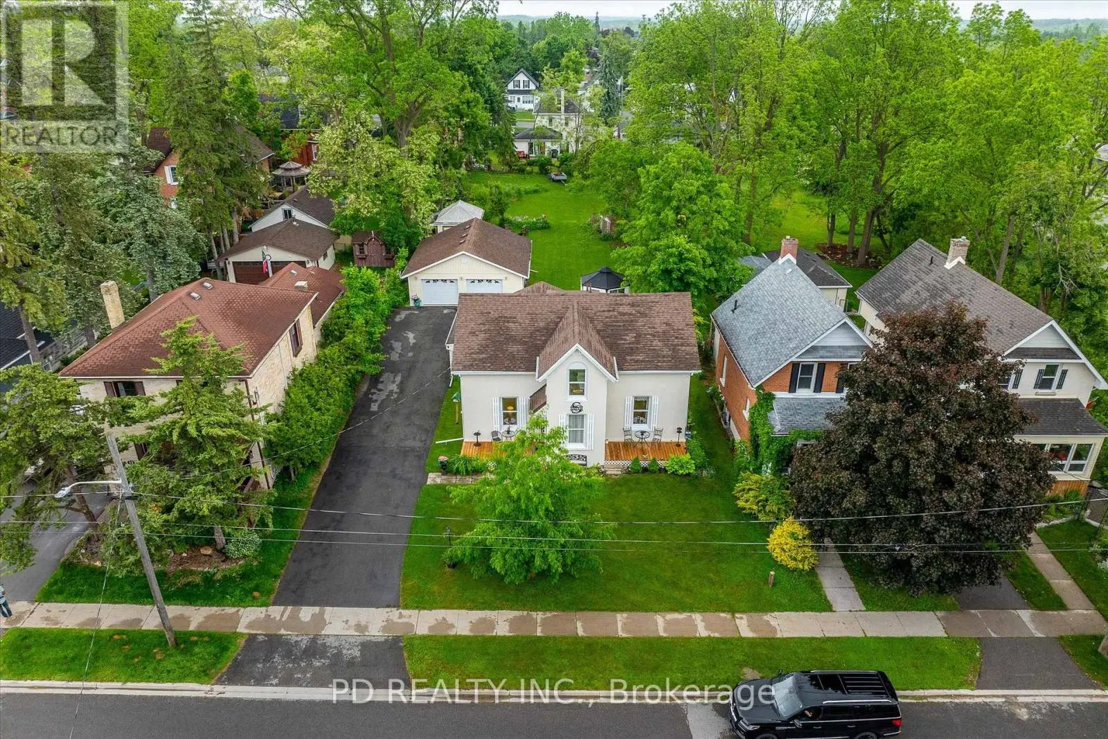 8 Regent Street, Kawartha Lakes, Ontario  K9V 3T7 - Photo 3 - X12210745