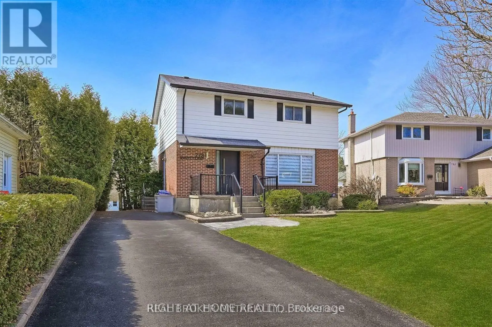 Upper-778 Ashley Court, Oshawa, Ontario  L1G 2Y5 - Photo 1 - E12211642