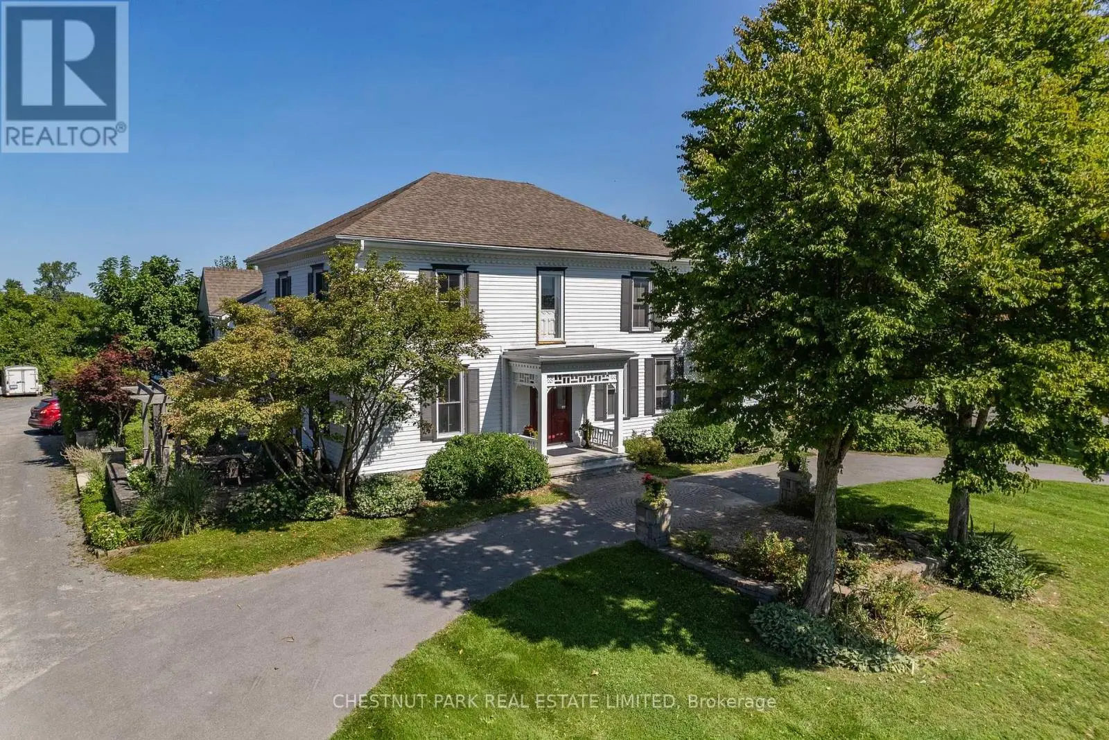 202 - 13360 Loyalist Parkway, Prince Edward County, Ontario  K0K 2T0 - Photo 2 - X12211767