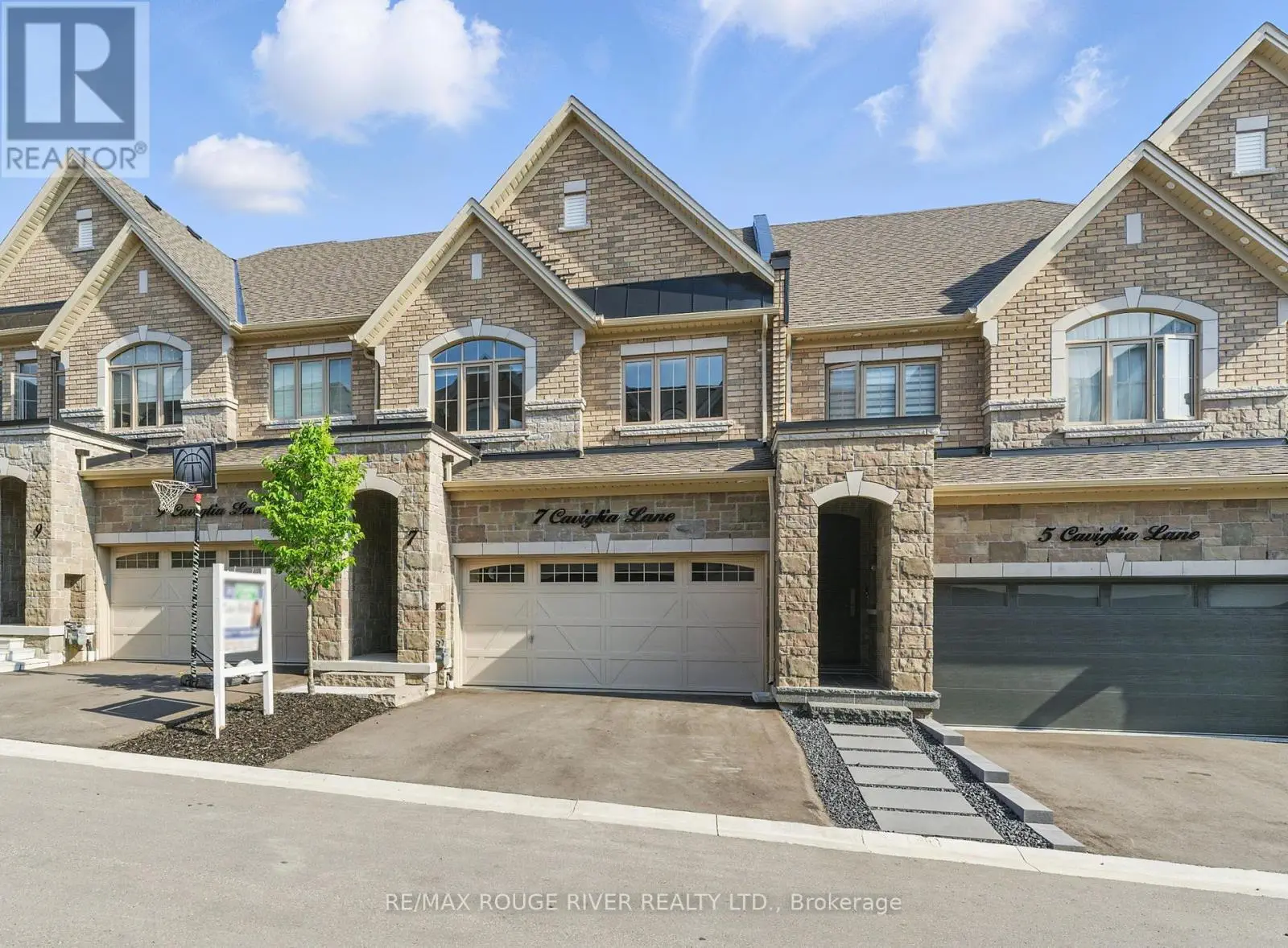 7 Caviglia Lane, Markham, Ontario  L6B 1R5 - Photo 1 - N12211184