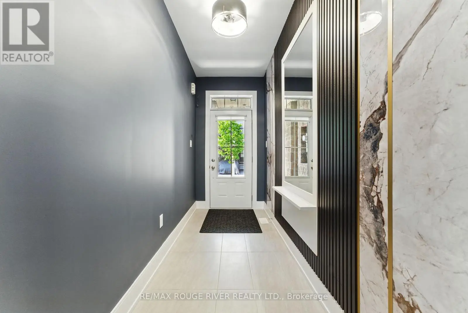 7 Caviglia Lane, Markham, Ontario  L6B 1R5 - Photo 2 - N12211184