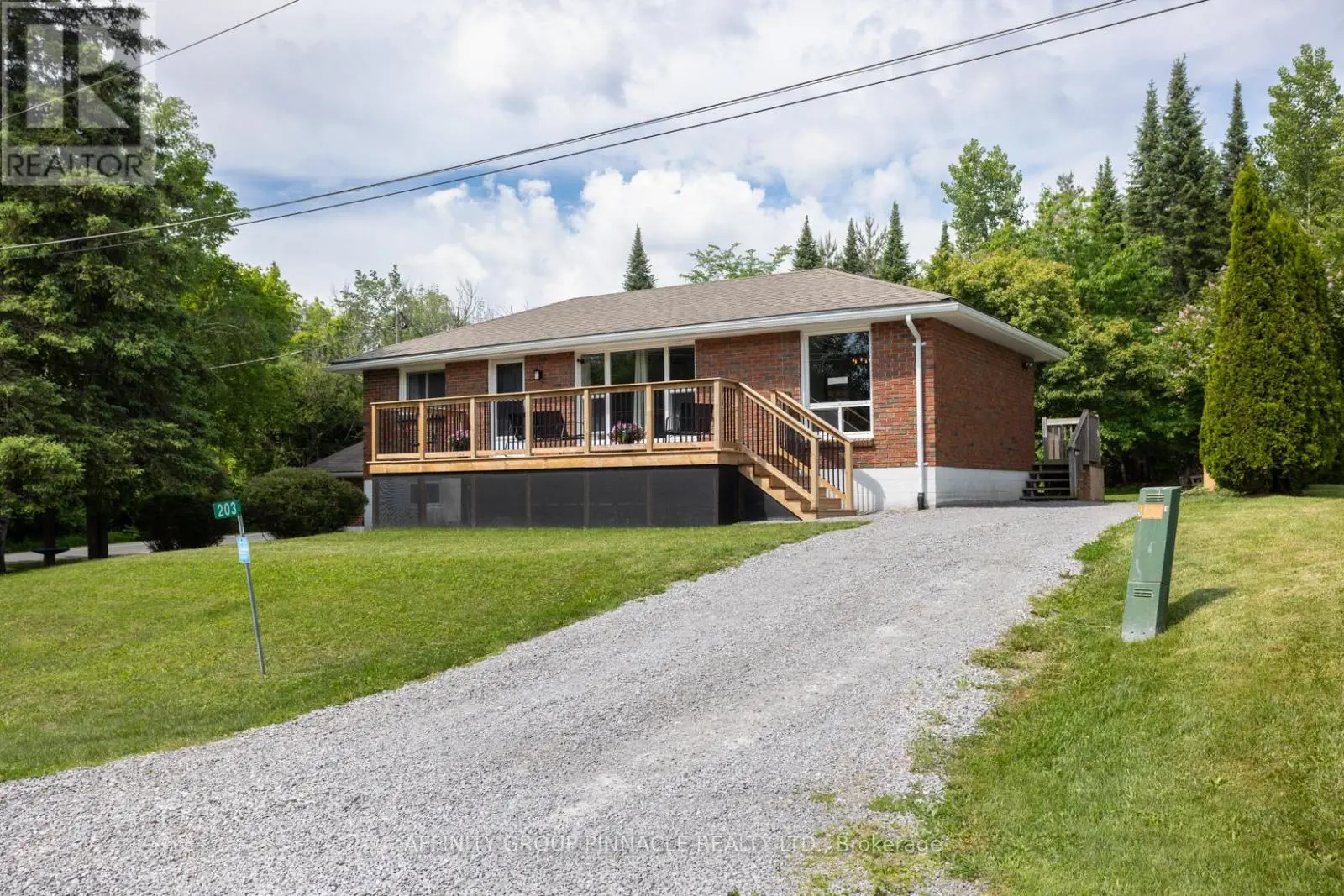 203 George Drive, Kawartha Lakes, Ontario  K0M 1A0 - Photo 3 - X12212594
