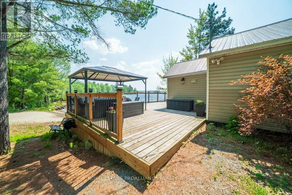 601b Hughes Landing Road, Addington Highlands, Ontario  K0H 1K0 - Photo 3 - X12213148