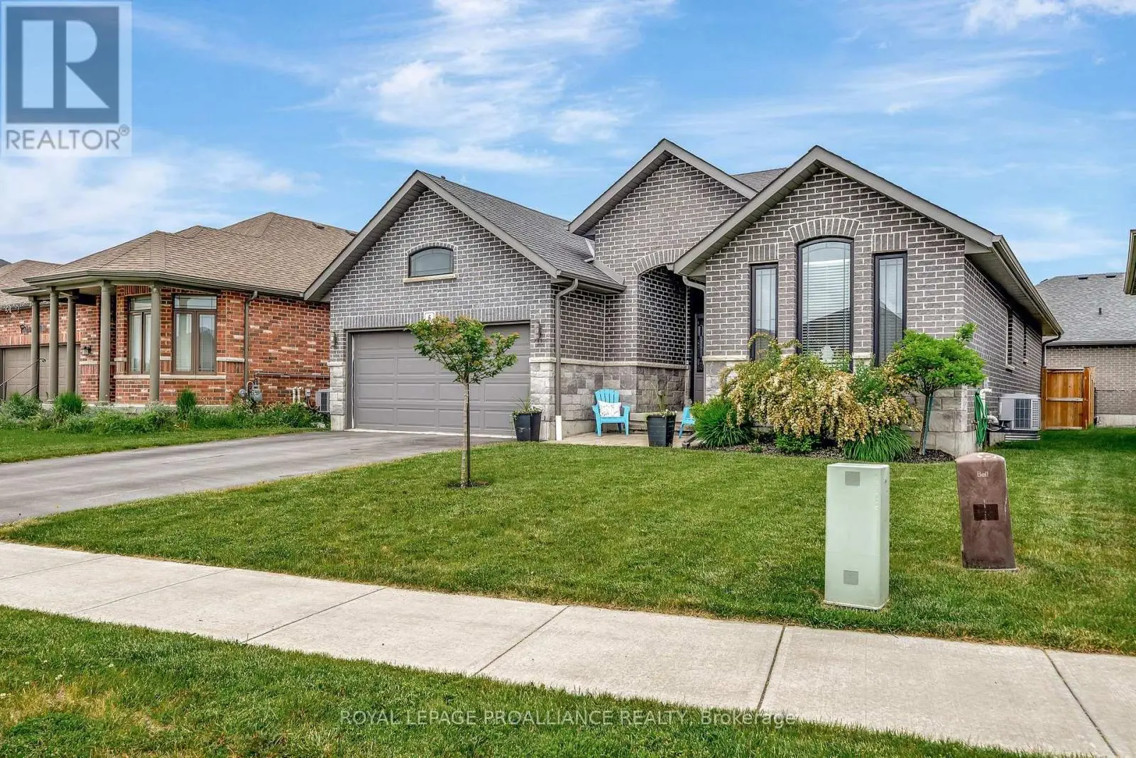 6 Kempton Avenue, Belleville, Ontario  K8N 0E9 - Photo 2 - X12213153
