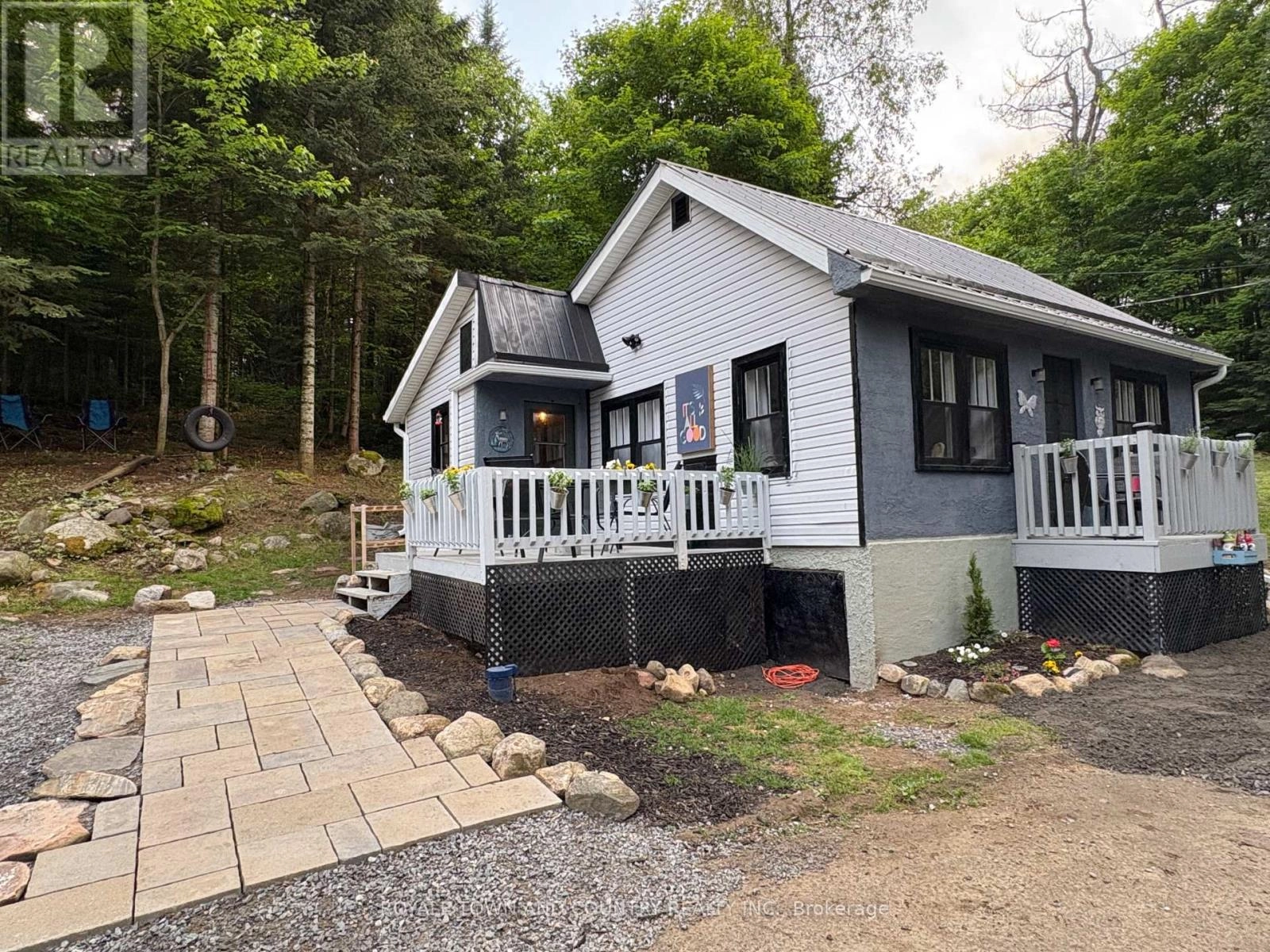 2094 592 Highway, Perry, Ontario  P0A 1J0 - Photo 3 - X12158440