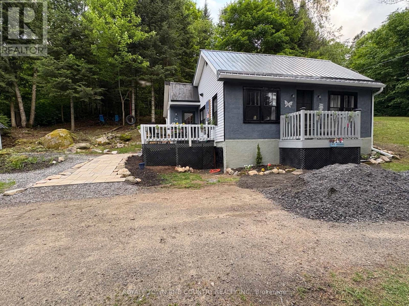 2094 592 Highway, Perry, Ontario  P0A 1J0 - Photo 2 - X12158440