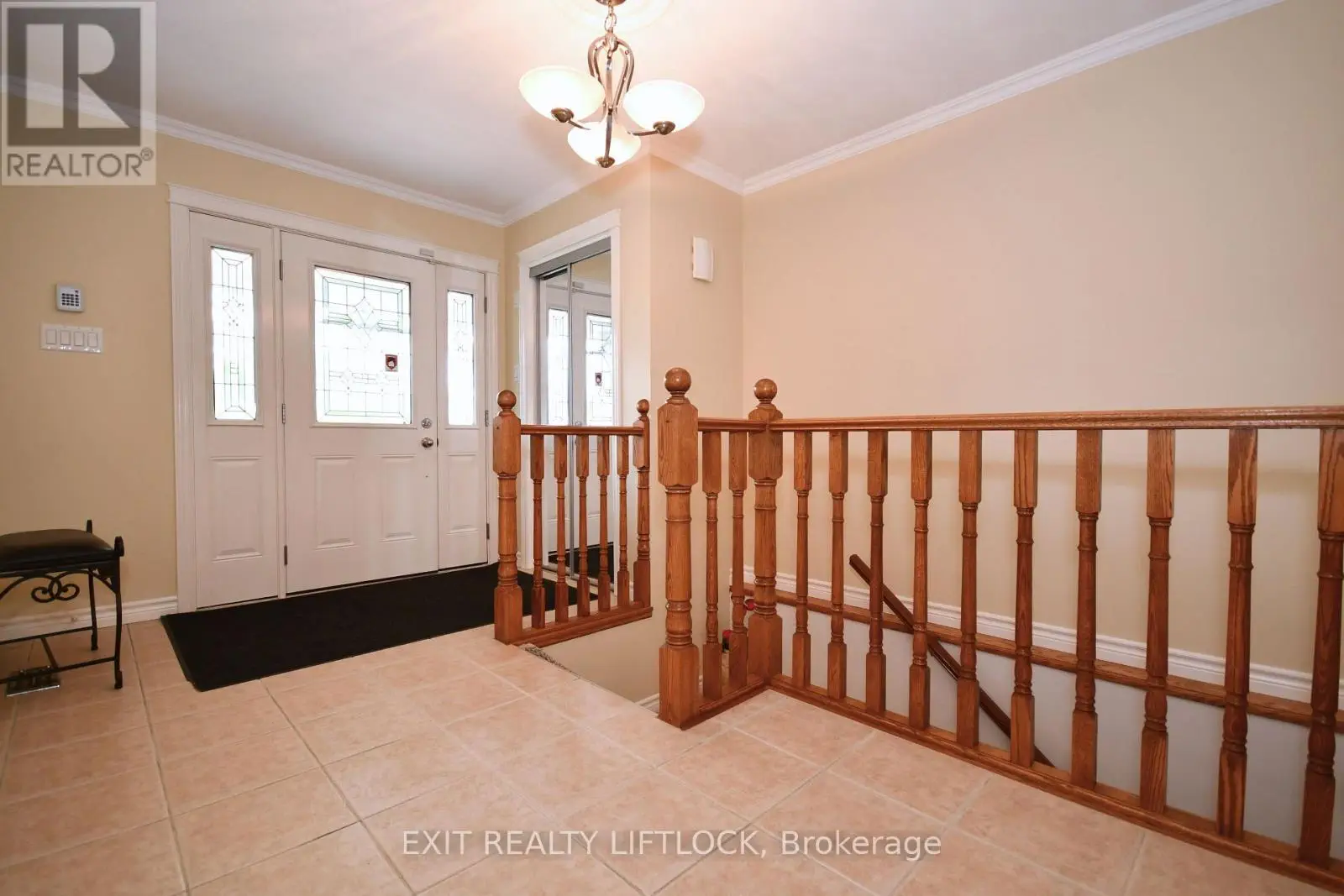1724 Glenforest Boulevard, Peterborough West, Ontario  K9K 2P5 - Photo 2 - X12213625