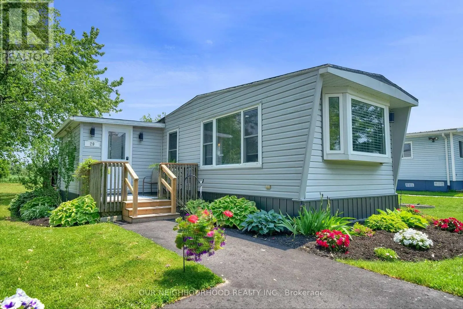 29 Hillview Drive, Hamilton Township, Ontario  K9A 0X1 - Photo 1 - X12213941