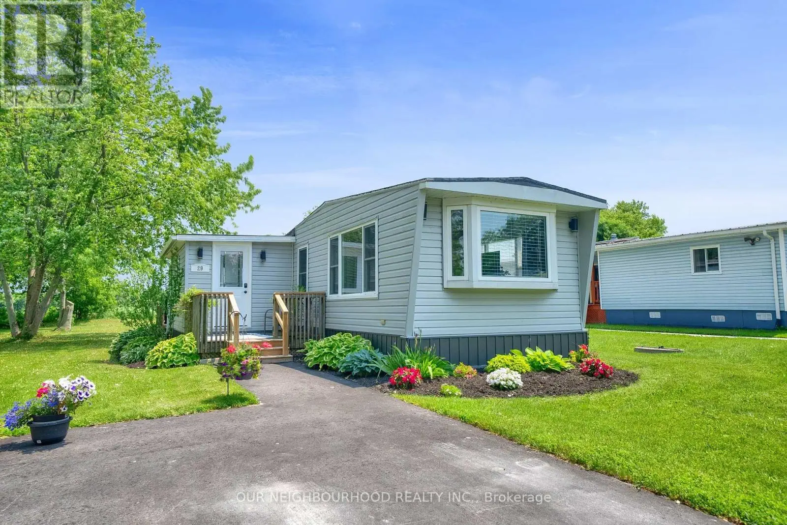 29 Hillview Drive, Hamilton Township, Ontario  K9A 0X1 - Photo 2 - X12213941