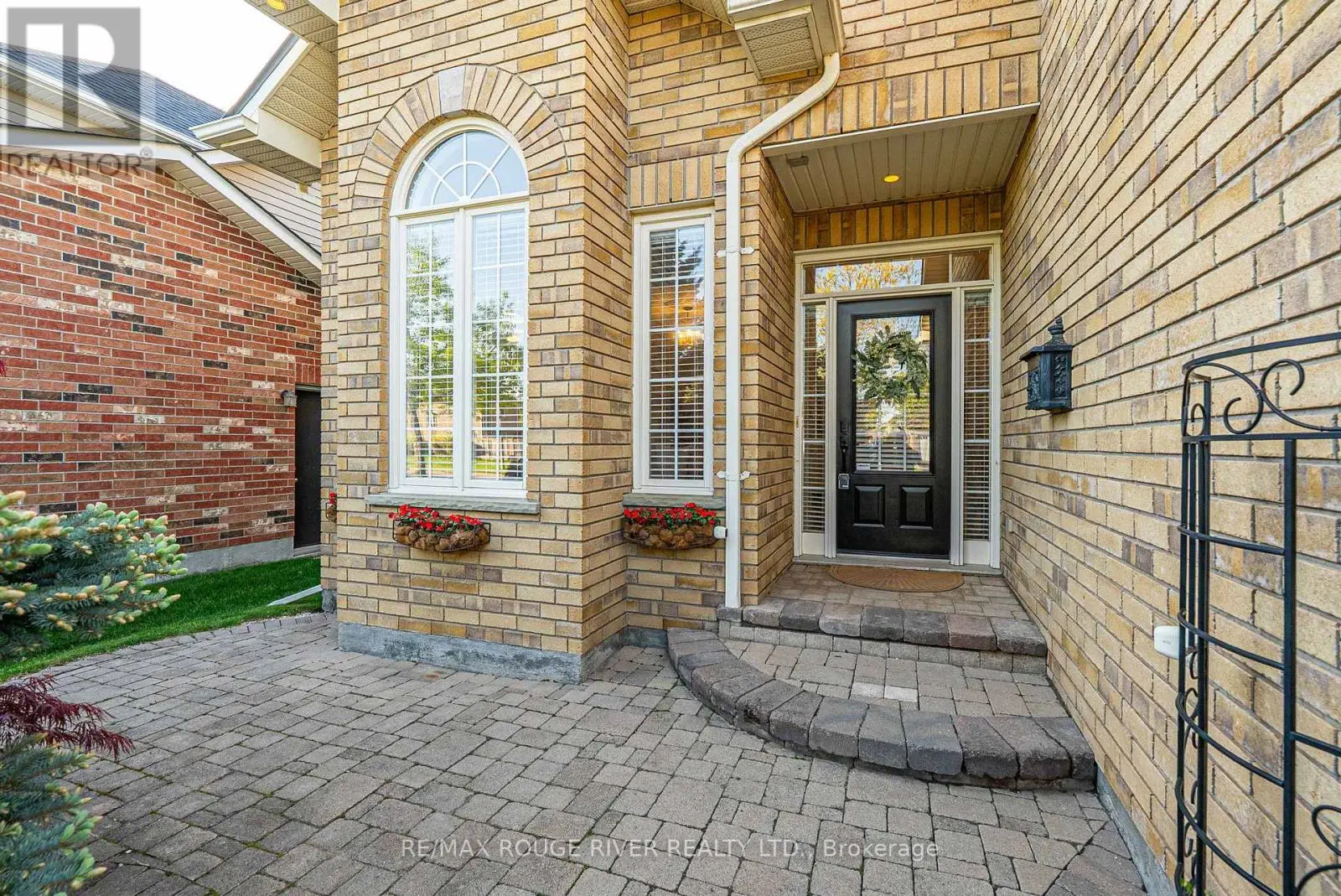 476 Britannia Avenue E, Oshawa, Ontario  L1L 1B7 - Photo 2 - E12212490