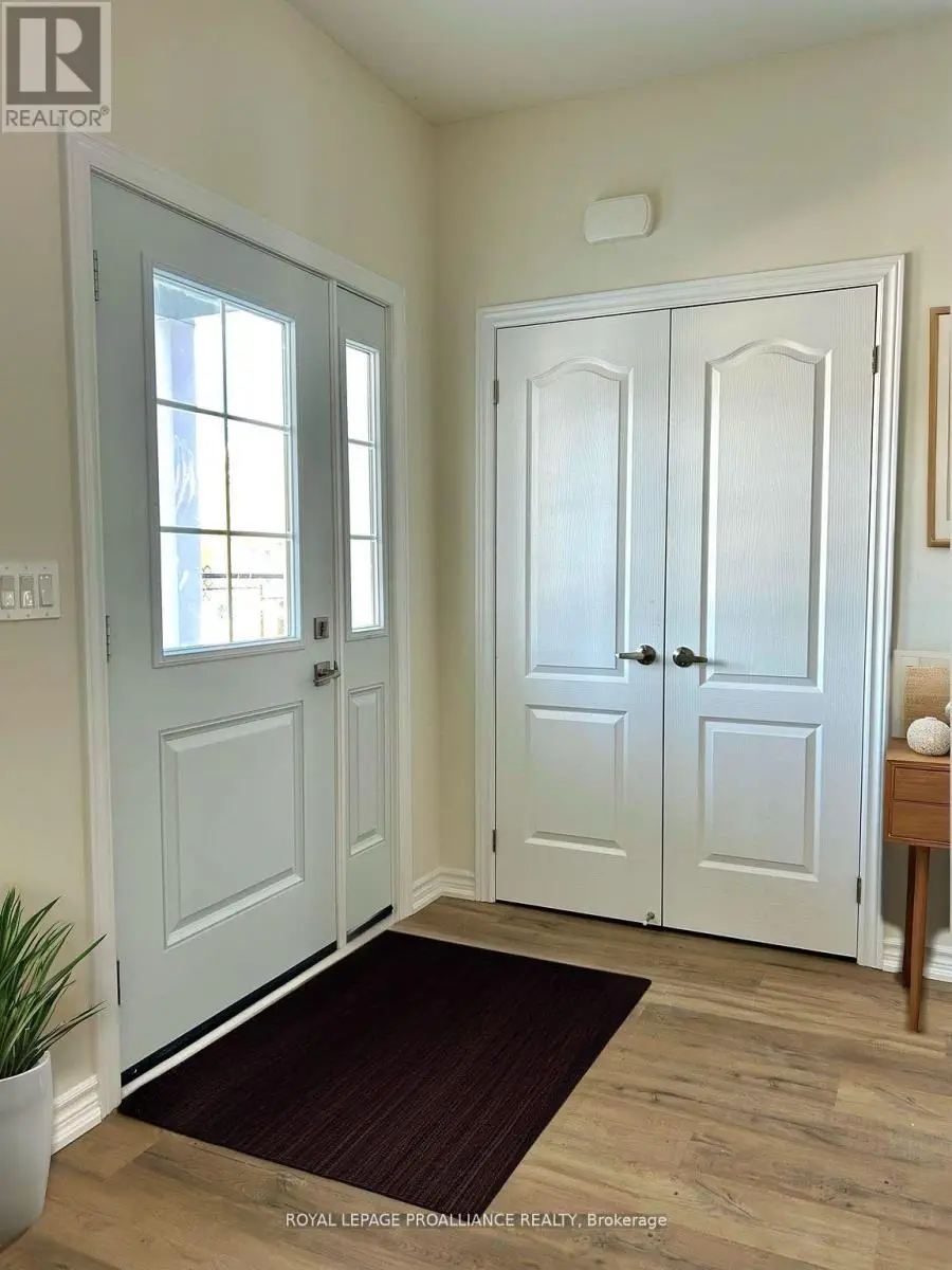 473 Joseph Gale Street, Cobourg, Ontario  K9A 3N3 - Photo 3 - X12214392