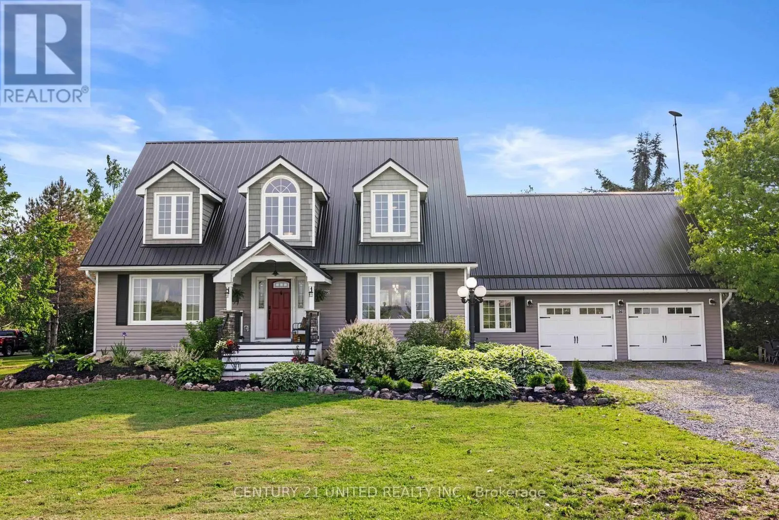975 Centre Line, Selwyn, Ontario  K9J 6X5 - Photo 1 - X12215409