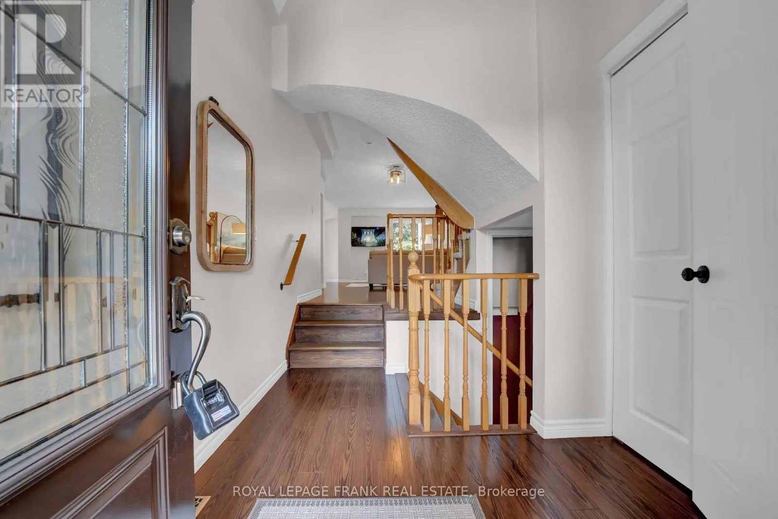 133 Trewin Lane, Clarington, Ontario  L1C 4X3 - Photo 2 - E12215550