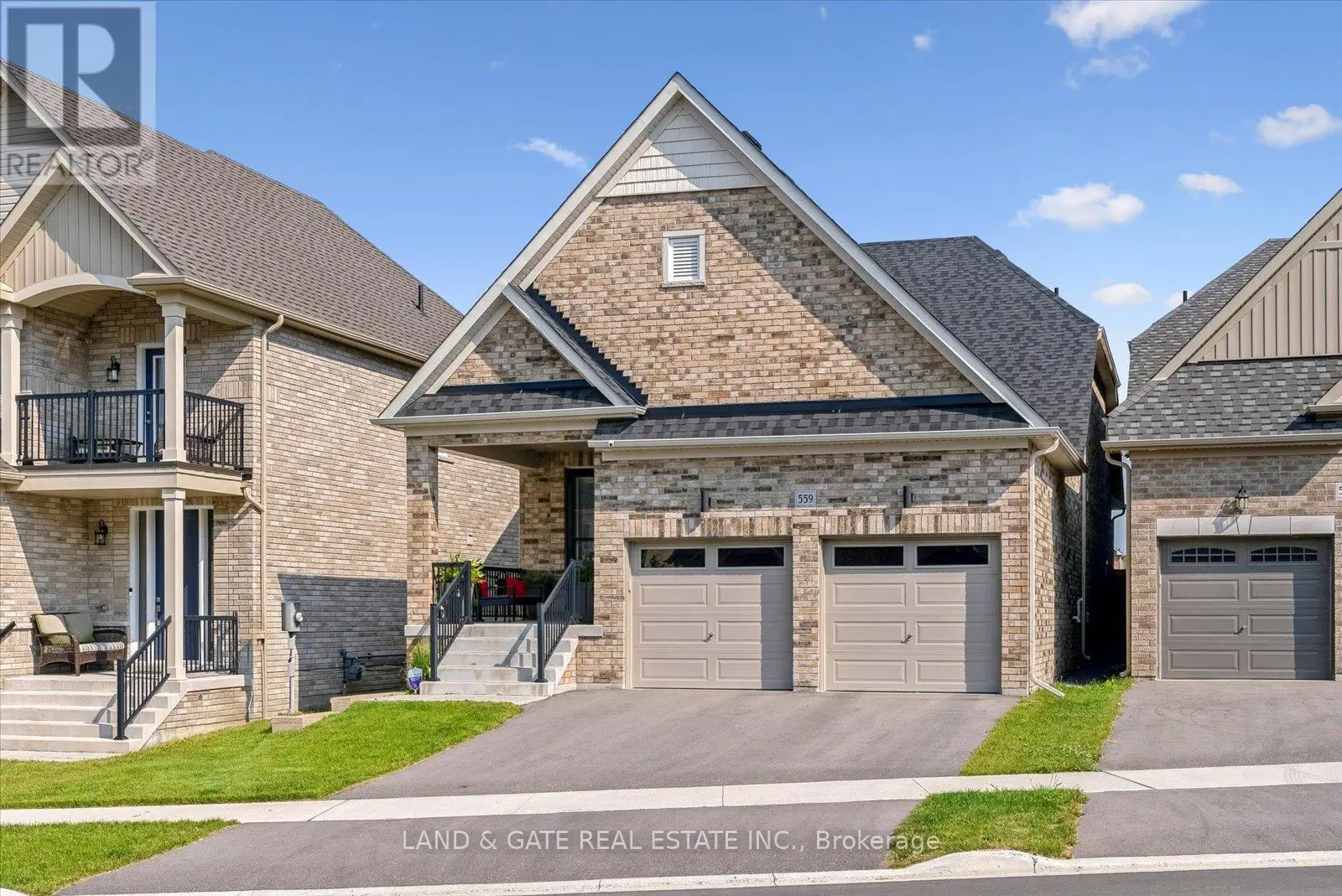 559 Askew Court, Oshawa, Ontario  L1H 0M3 - Photo 3 - E12215677