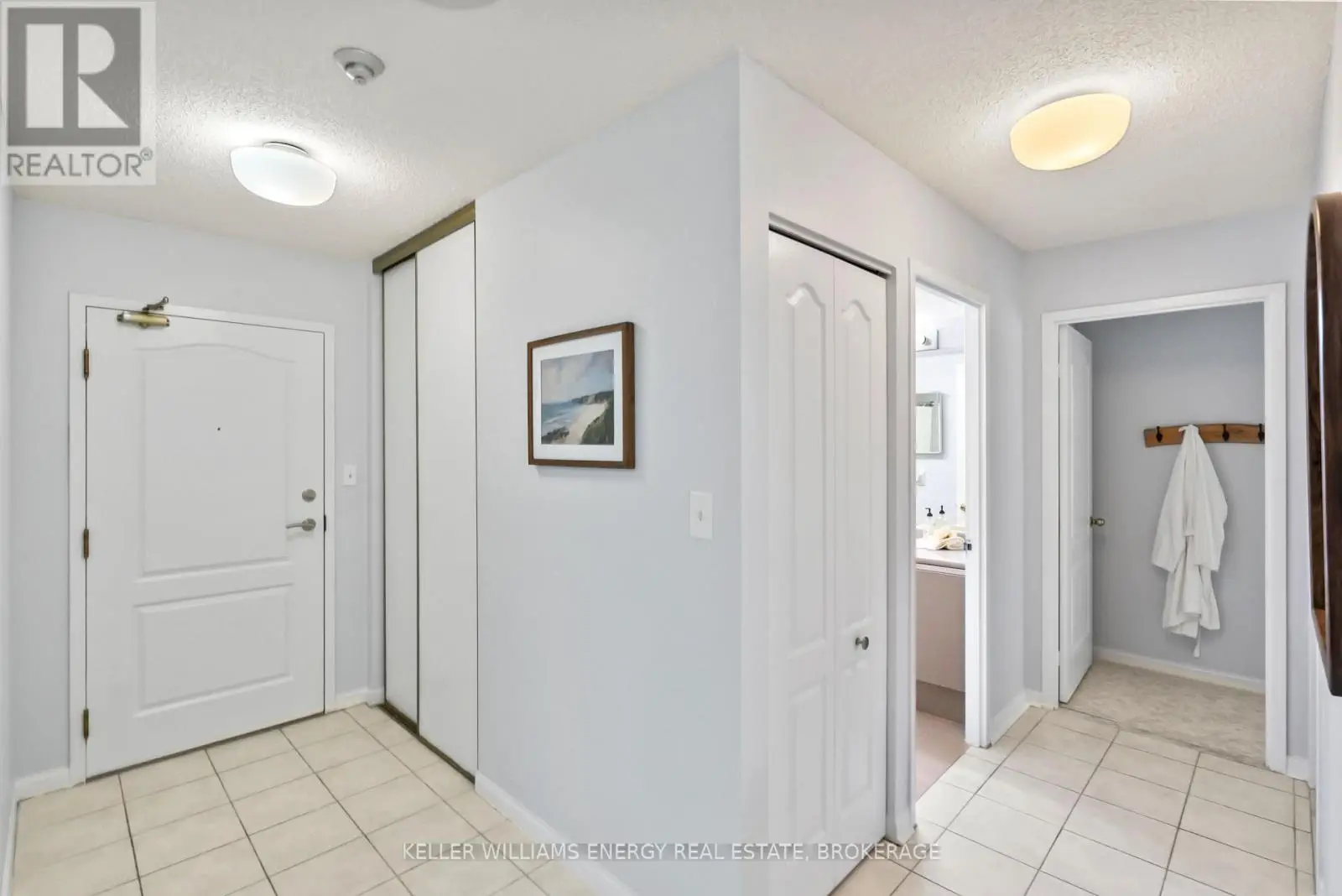 109 - 712 Rossland Road E, Whitby, Ontario  L1N 9E8 - Photo 3 - E12215772