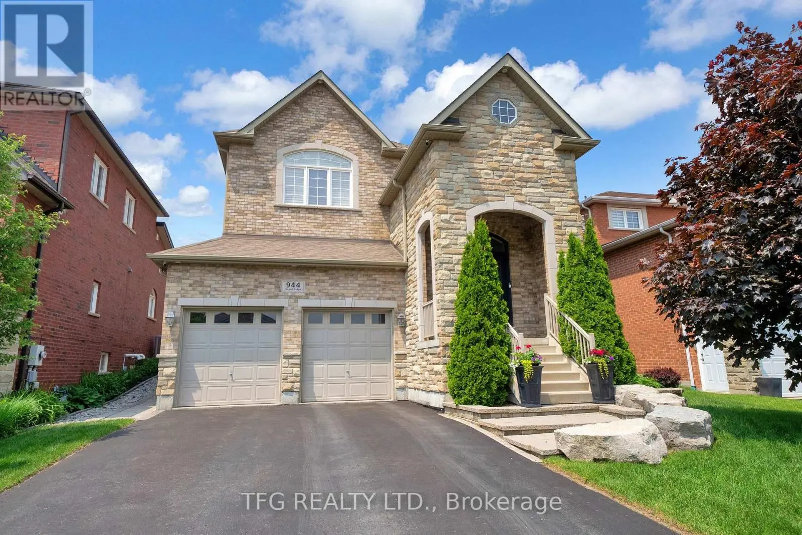 944 Grand Ridge Avenue, Oshawa, Ontario  L1K 3B4 - Photo 1 - E12215842
